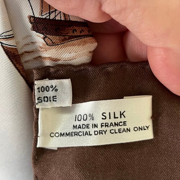 Hermes 100% Silk Scarf 34 X 34” - Picture 5 of 14